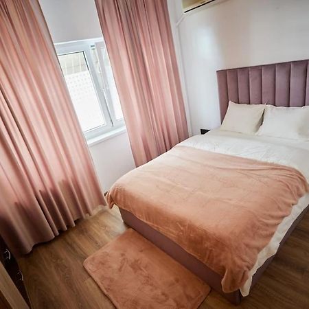 Queen Apartment Athenee บูคาเรสต์ ภายนอก รูปภาพ